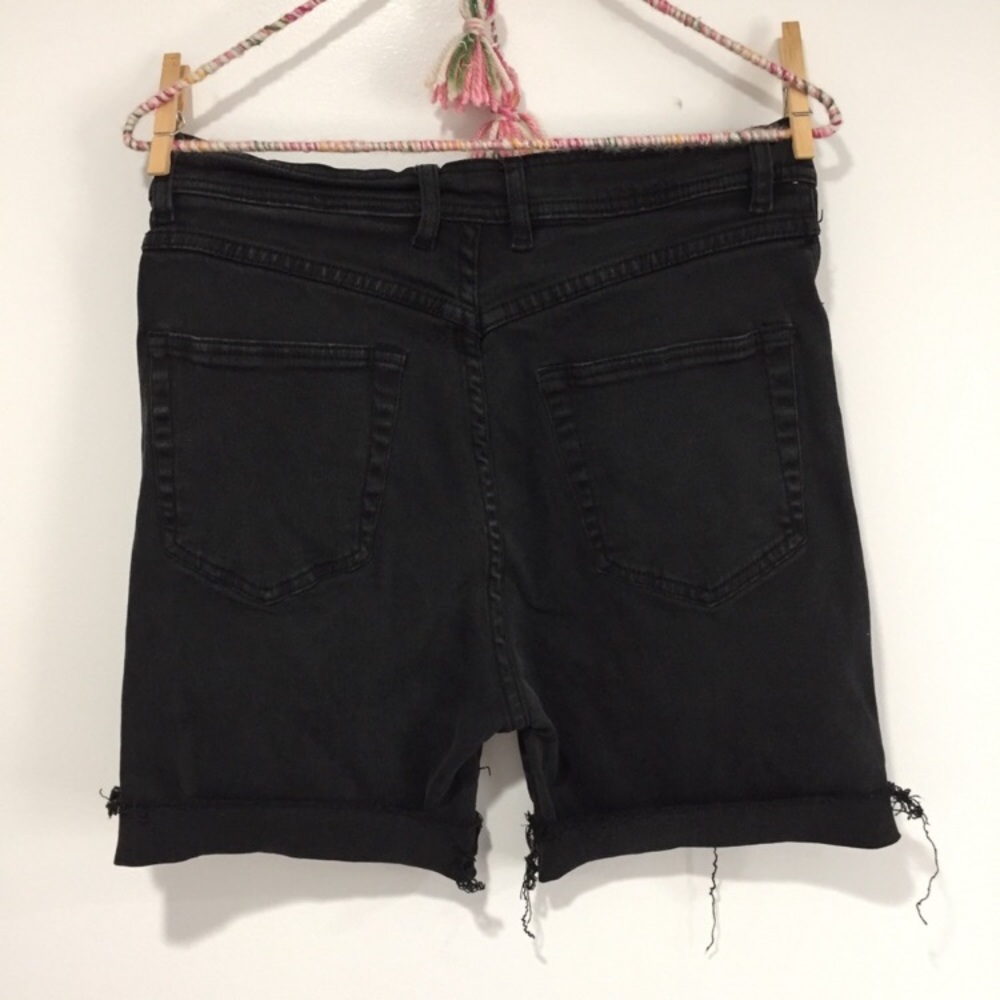 Vintage black high waist cutoff denim jean shorts - Picture 3 of 6